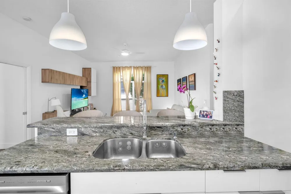 16423 Segovia Circle S Fort Lauderdale, FL 33331