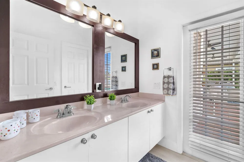 16423 Segovia Circle S Fort Lauderdale, FL 33331