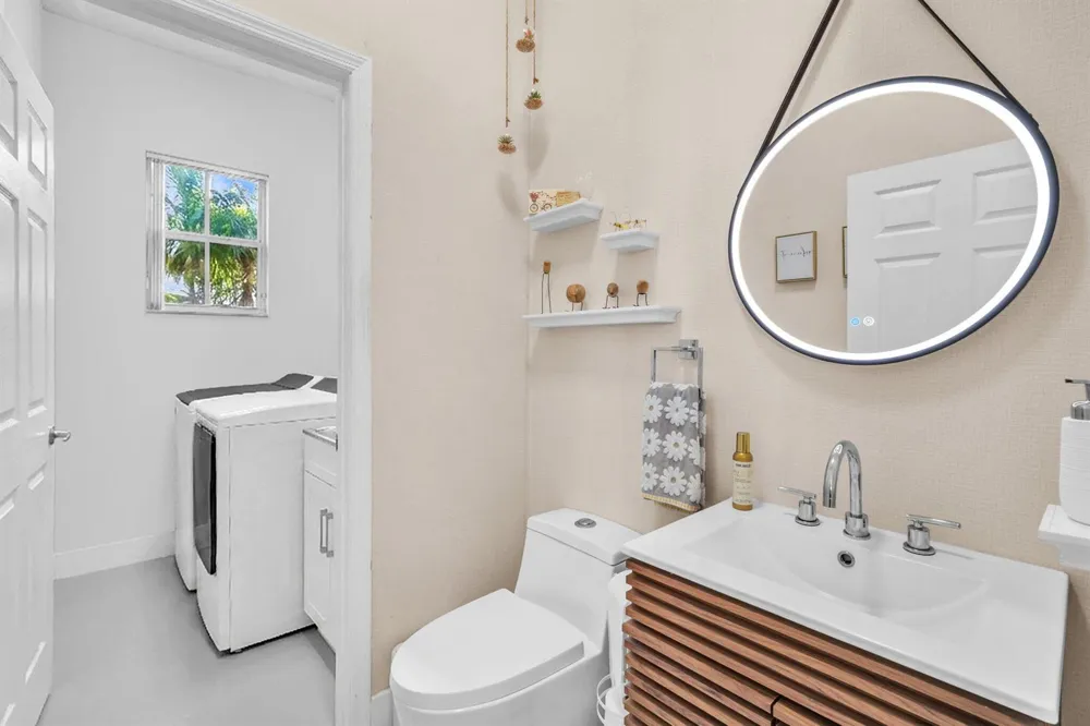 16423 Segovia Circle S Fort Lauderdale, FL 33331