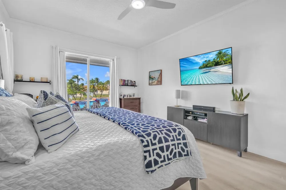 16423 Segovia Circle S Fort Lauderdale, FL 33331