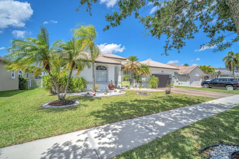 16423 Segovia Circle S Fort Lauderdale, FL 33331