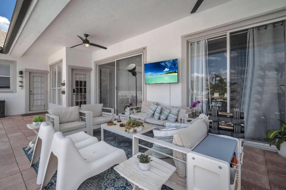 16423 Segovia Circle S Fort Lauderdale, FL 33331