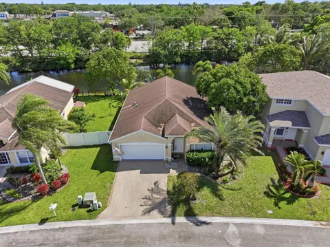 1724 Sawgrass Circle
