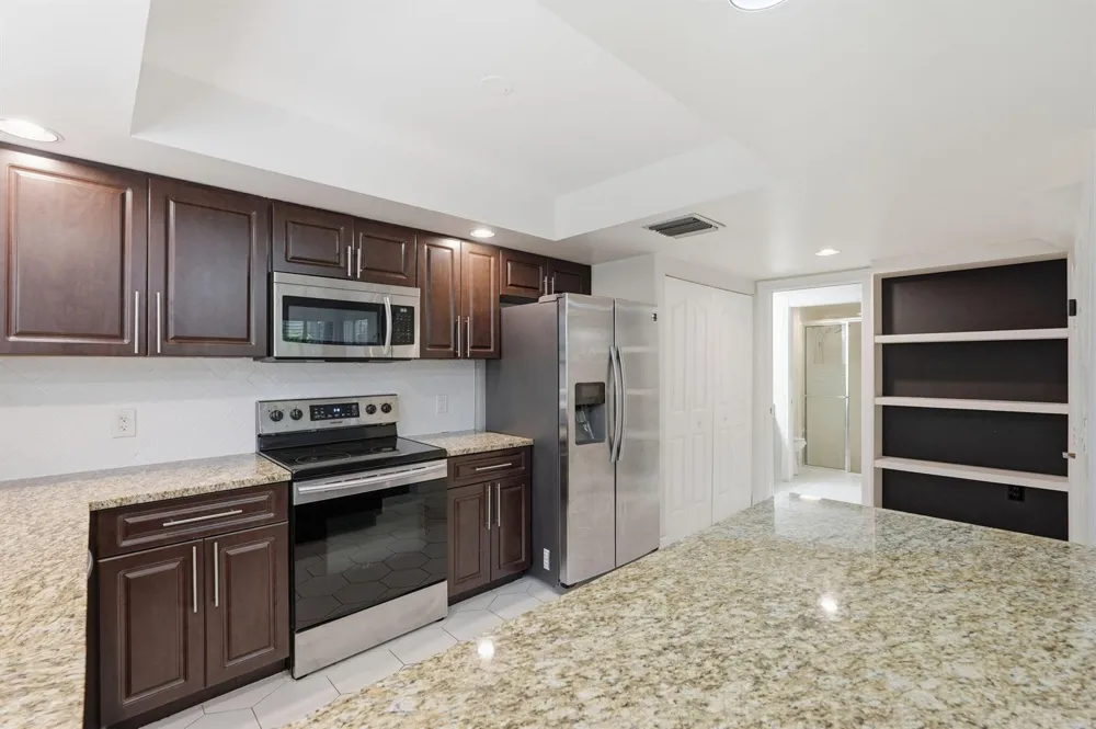 8111 Northboro Court #11d Lake Clarke Shores, FL 33406