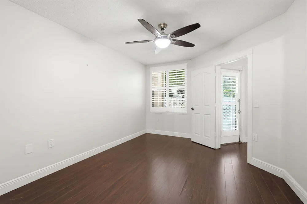 8111 Northboro Court #11d Lake Clarke Shores, FL 33406