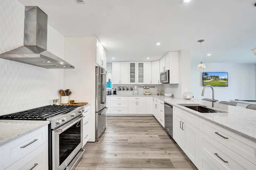 381 SE 3rd Street Pompano Beach, FL 33060