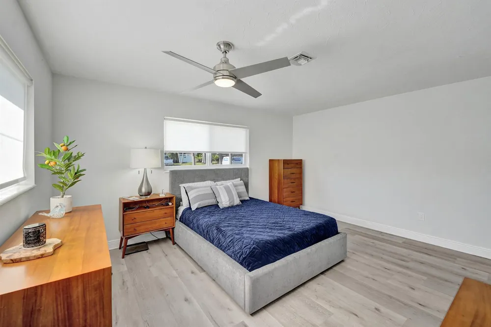 381 SE 3rd Street Pompano Beach, FL 33060