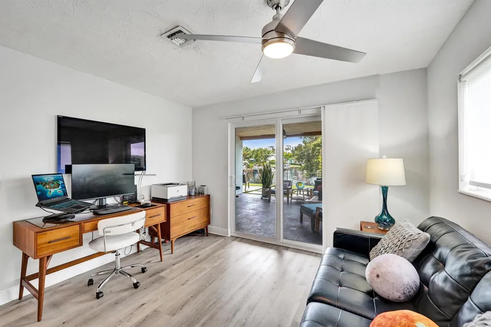 381 SE 3rd Street Pompano Beach, FL 33060