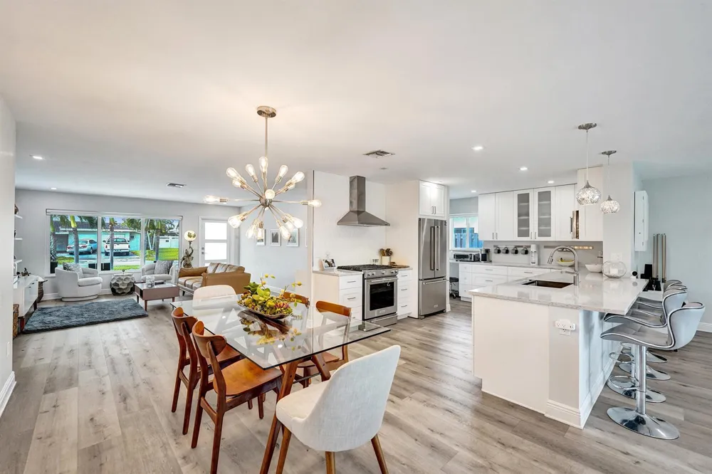 381 SE 3rd Street Pompano Beach, FL 33060