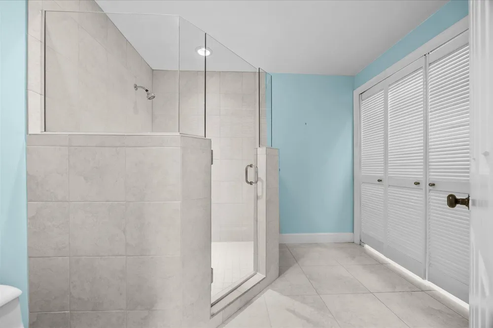 1903 Bay Road #206 Vero Beach, FL 32963