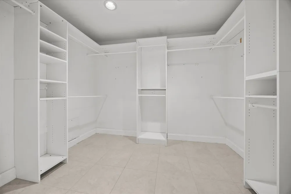1903 Bay Road #206 Vero Beach, FL 32963