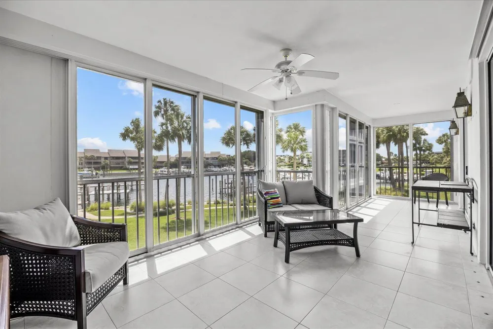 1903 Bay Road #206 Vero Beach, FL 32963