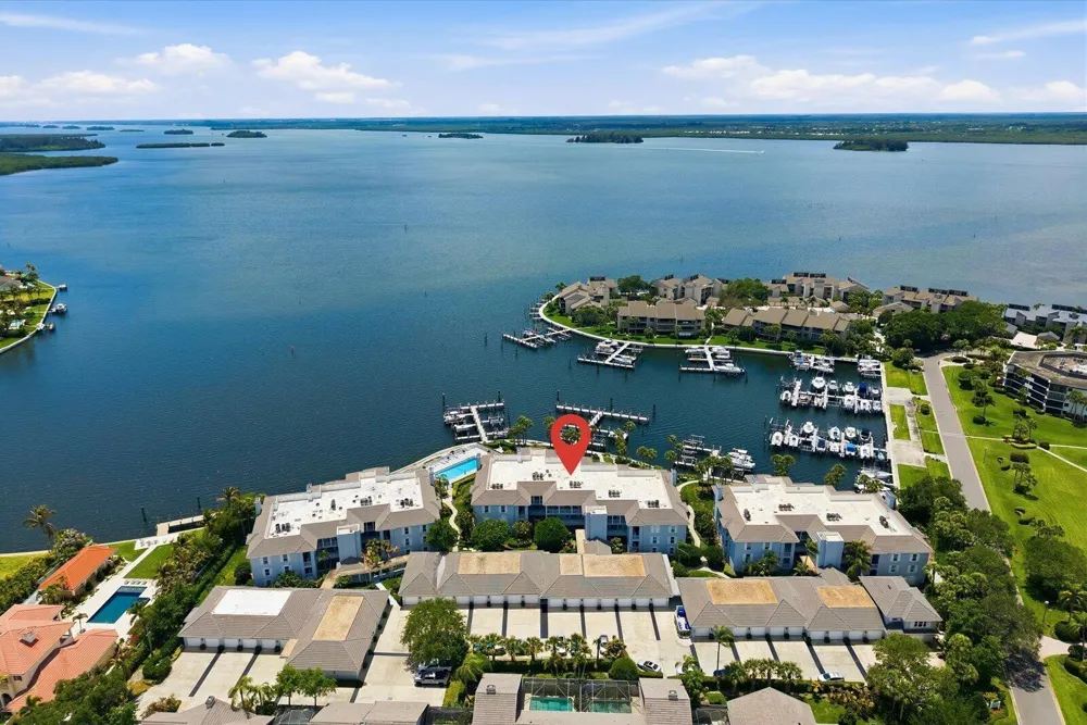 1903 Bay Road #206 Vero Beach, FL 32963