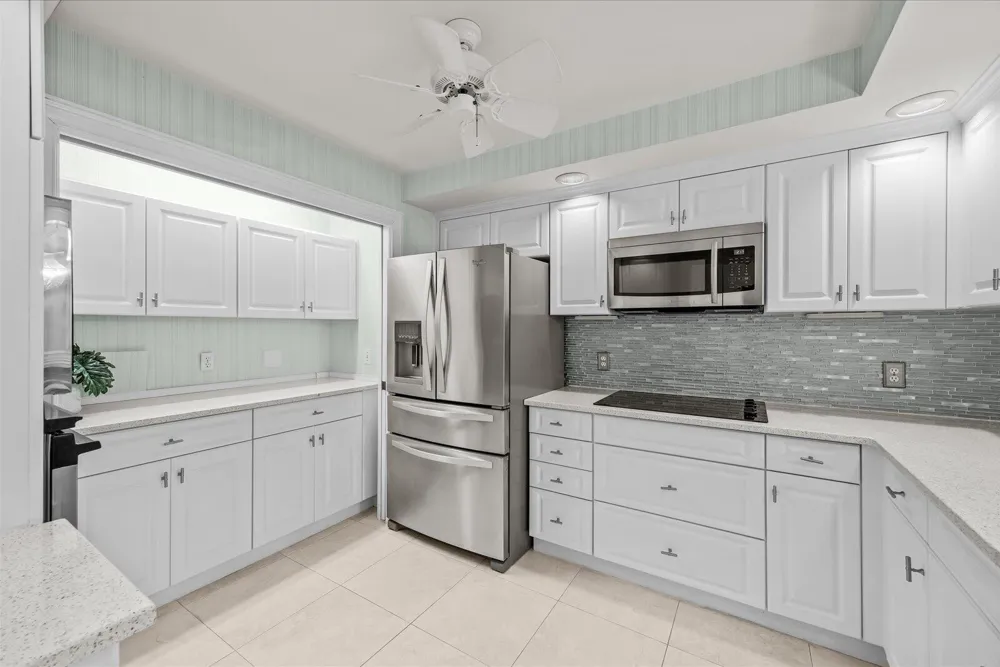 1903 Bay Road #206 Vero Beach, FL 32963