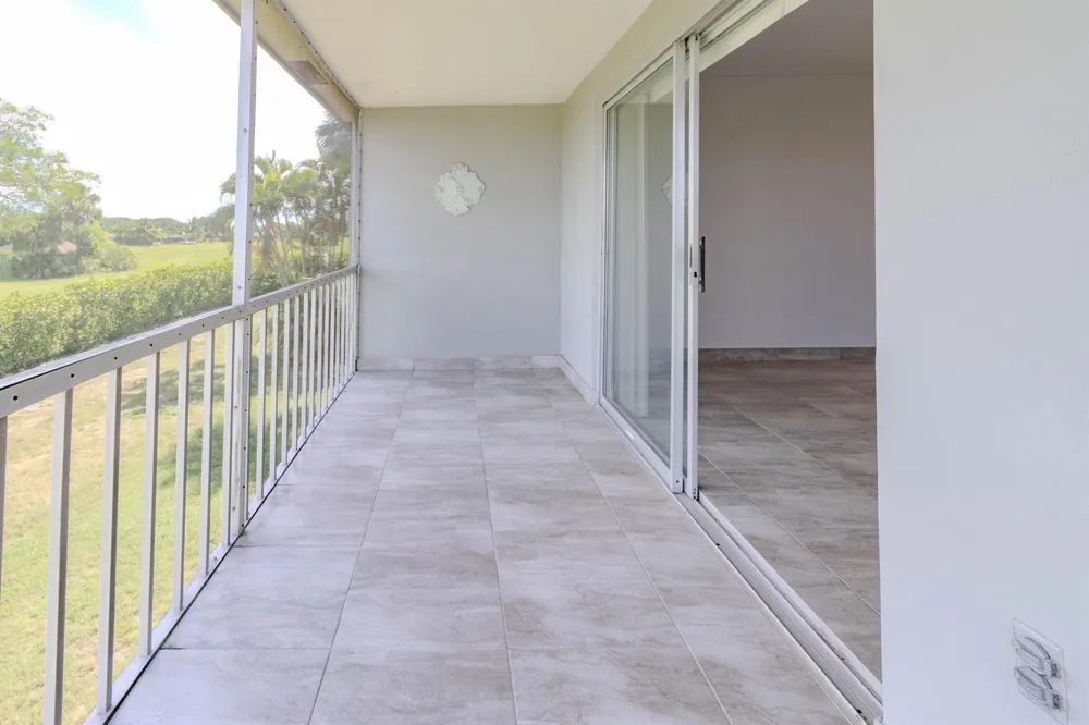 7855 NW 5th Court #Unit 201 Margate, FL 33063