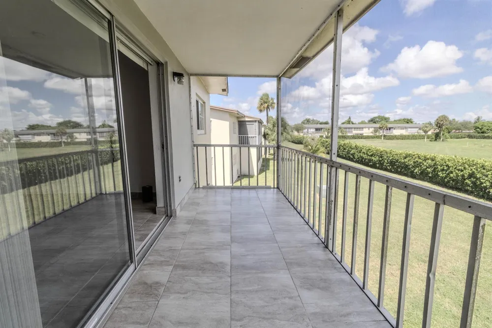 7855 NW 5th Court #Unit 201 Margate, FL 33063