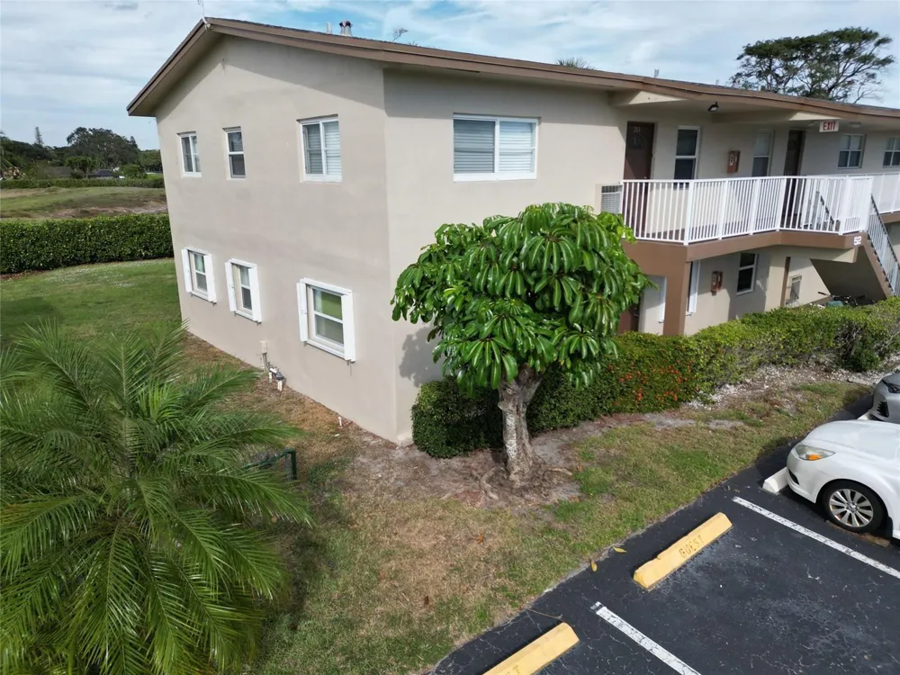 7855 NW 5th Court #Unit 201 Margate, FL 33063