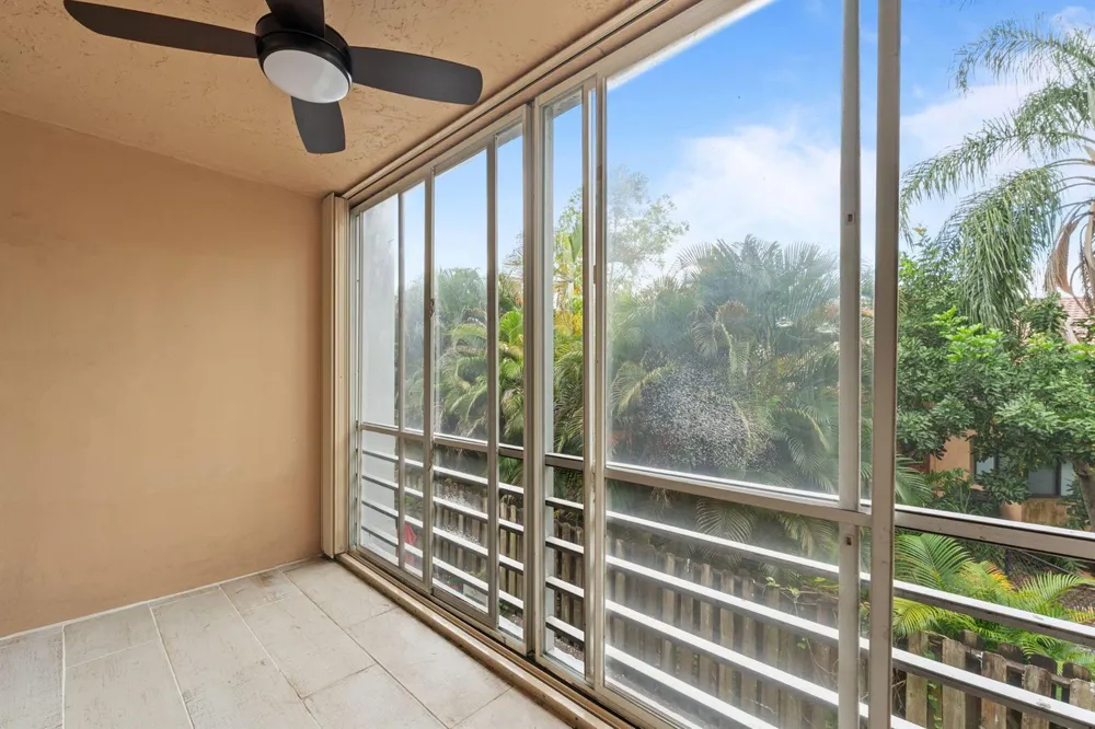 9470 Live Oak Place #204 Davie, FL 33324
