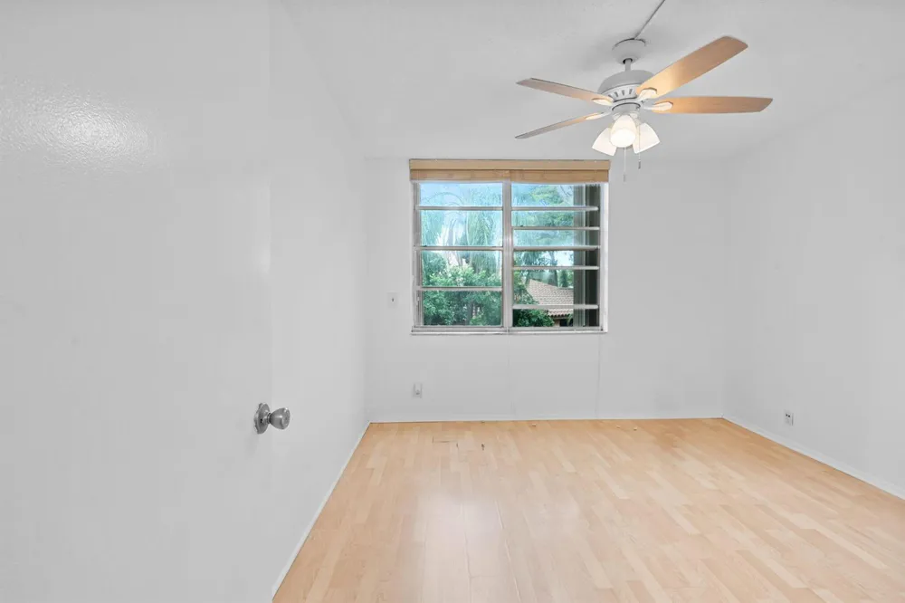 9470 Live Oak Place #204 Davie, FL 33324