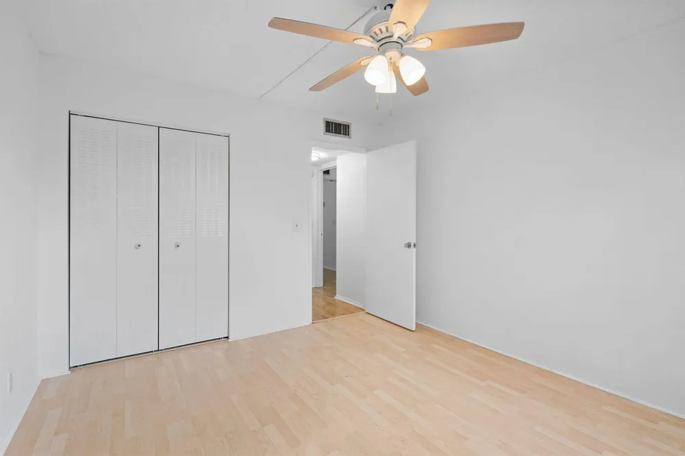 9470 Live Oak Place #204 Davie, FL 33324