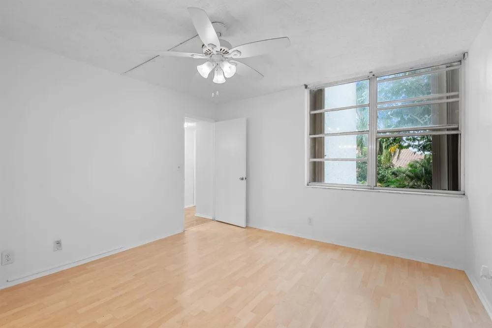 9470 Live Oak Place #204 Davie, FL 33324