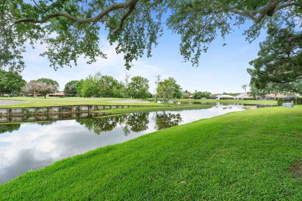 9470 Live Oak Place #204 Davie, FL 33324