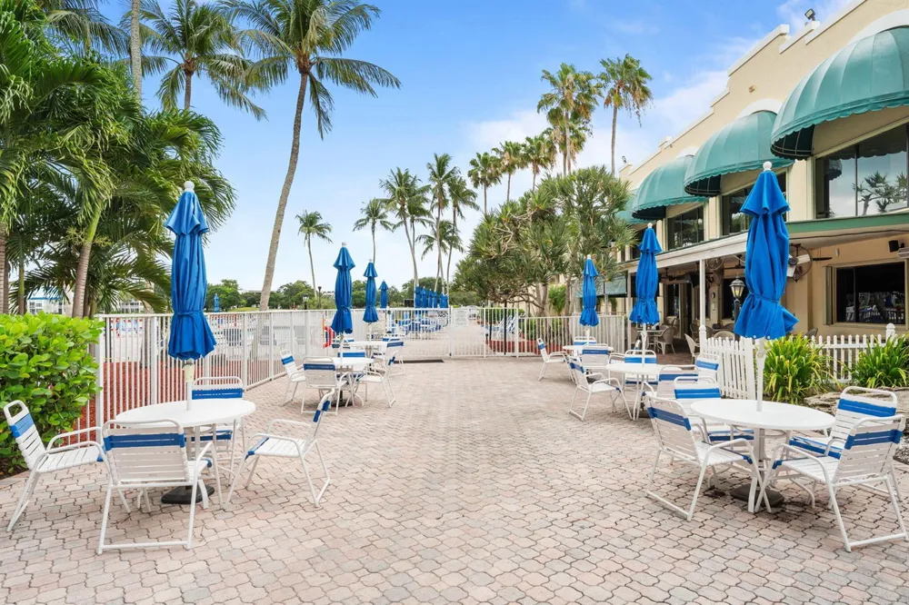 9470 Live Oak Place #204 Davie, FL 33324