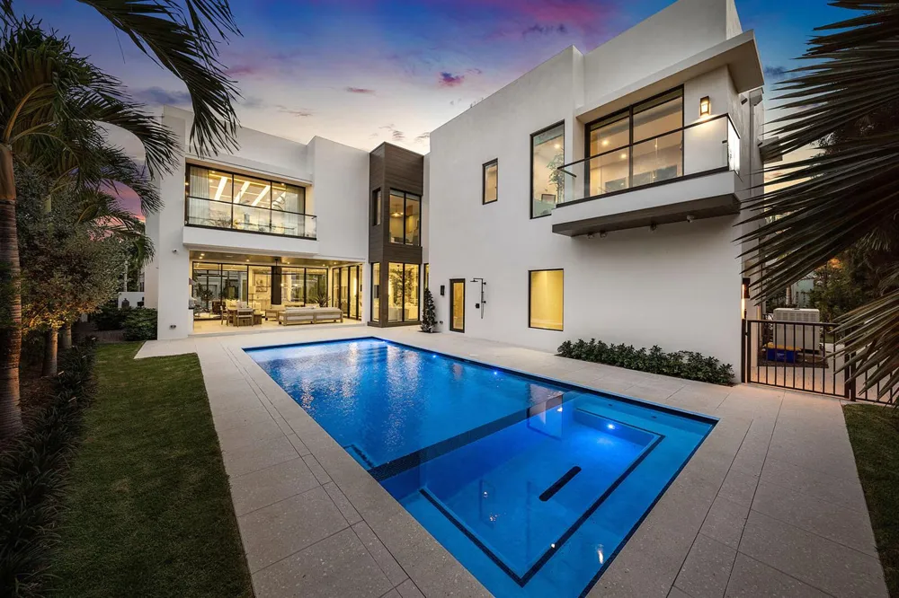 303 S Maya Palm Drive Boca Raton, FL 33432