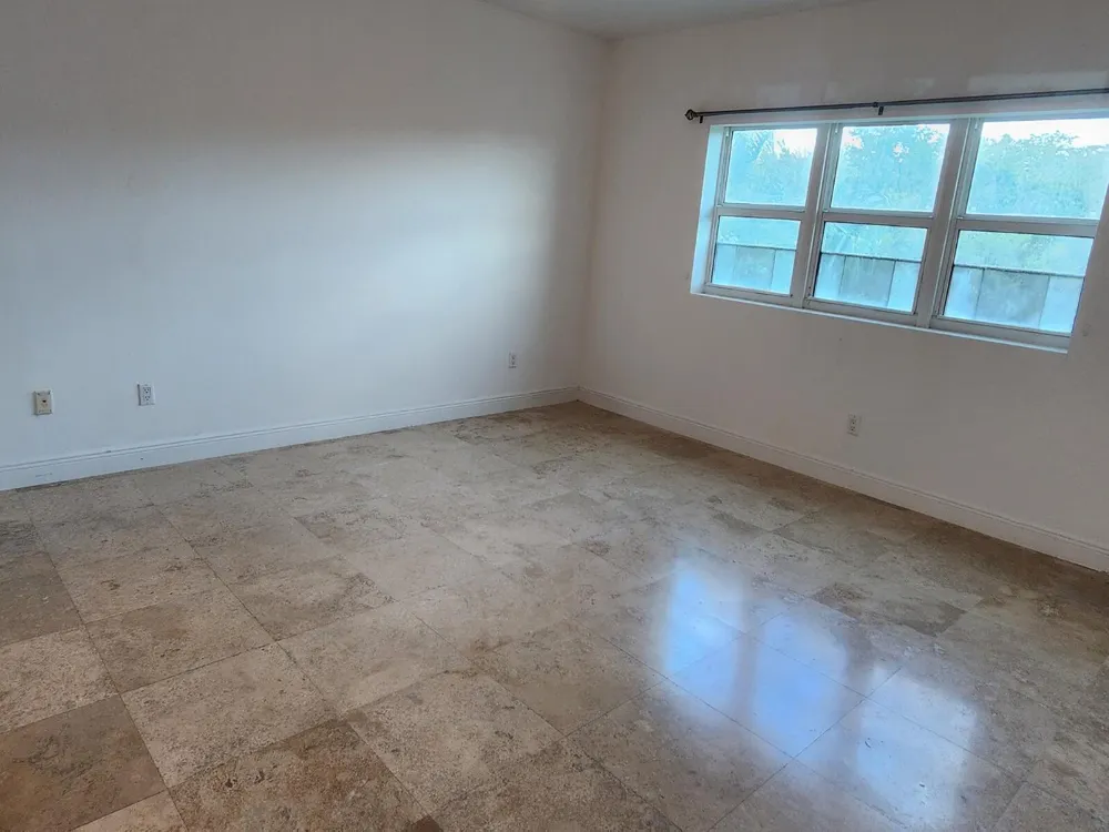 15051 Royal Oaks Lane #202 North Miami, FL 33181