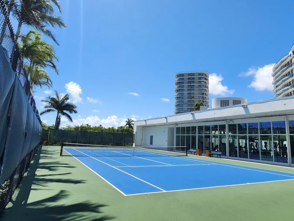 15051 Royal Oaks Lane #202 North Miami, FL 33181