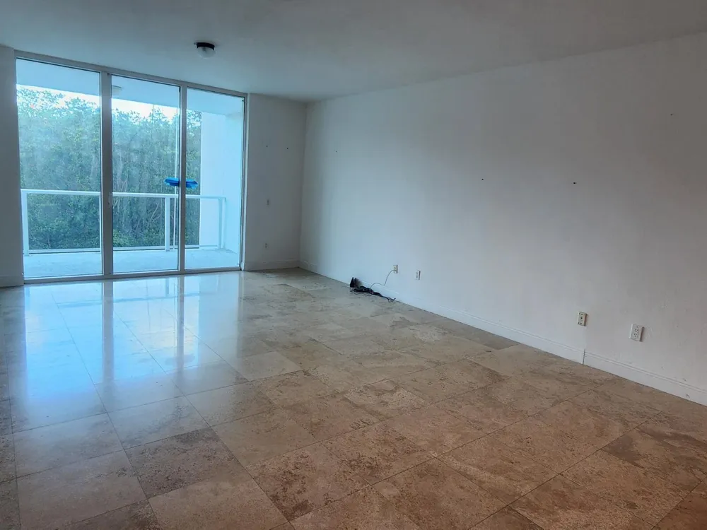 15051 Royal Oaks Lane #202 North Miami, FL 33181