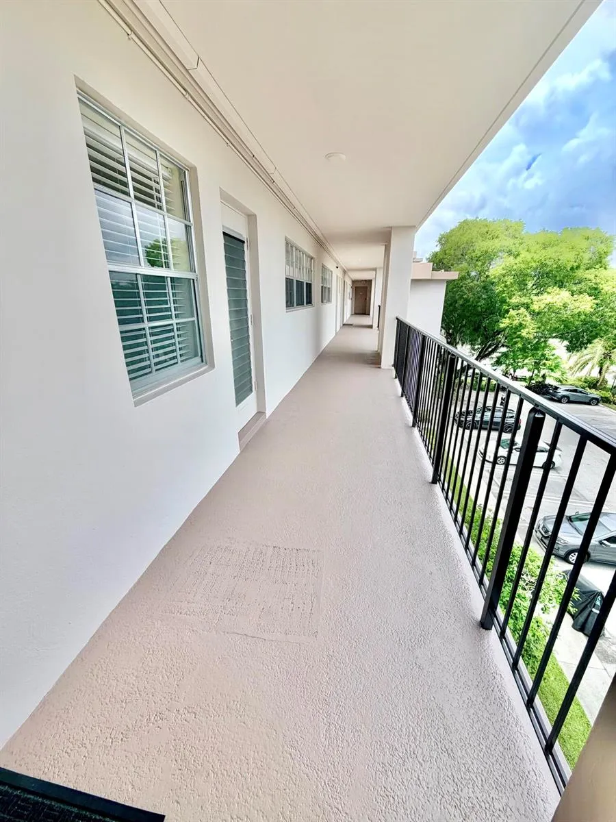 2800 Palm Aire Drive #Unit 404 Pompano Beach, FL 33069