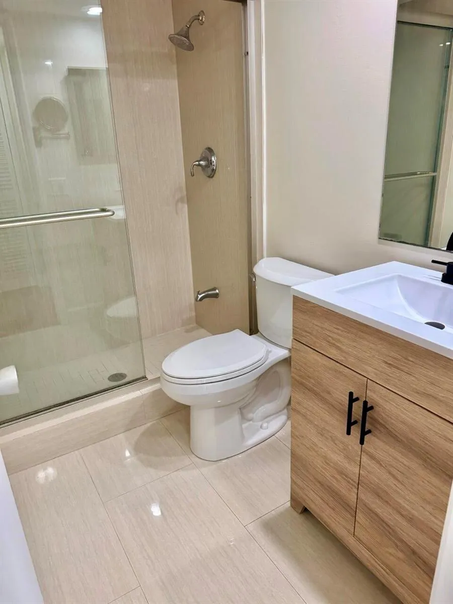 2800 Palm Aire Drive #Unit 404 Pompano Beach, FL 33069