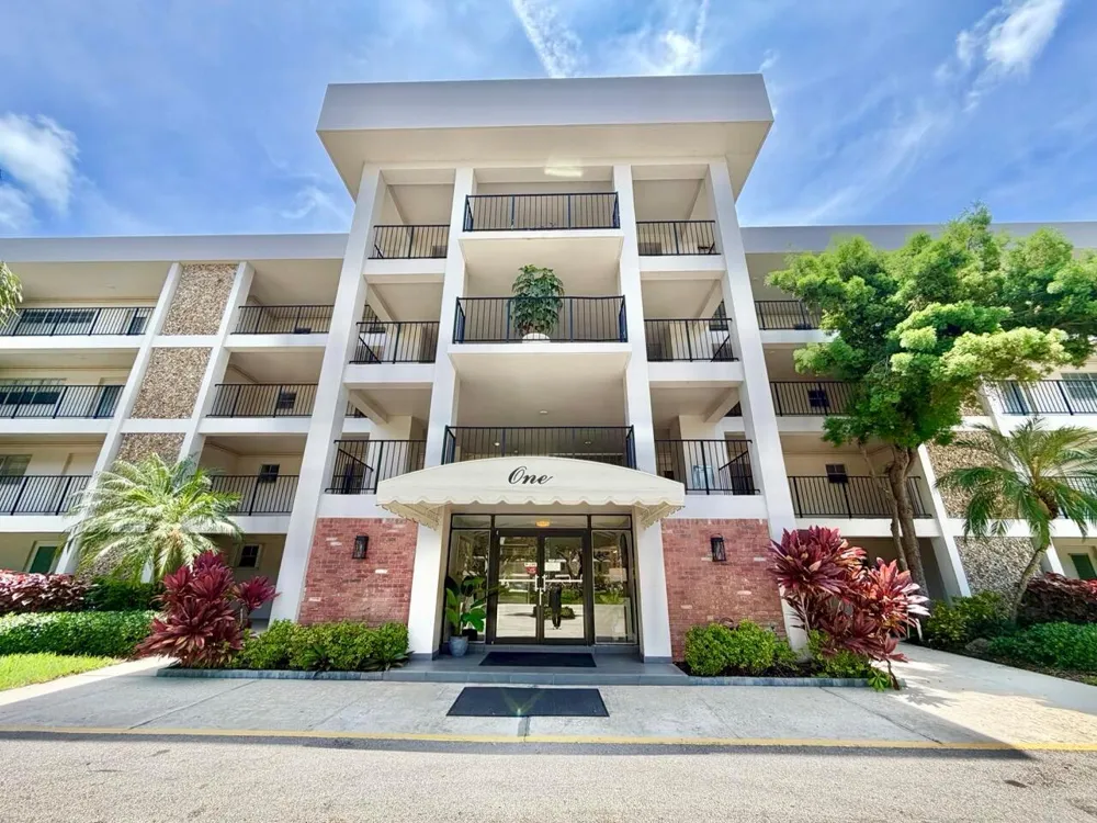2800 Palm Aire Drive #Unit 404 Pompano Beach, FL 33069