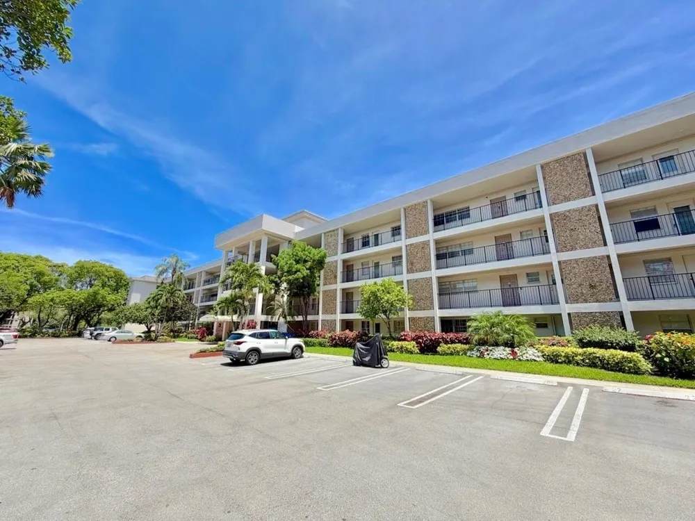 2800 Palm Aire Drive #Unit 404 Pompano Beach, FL 33069