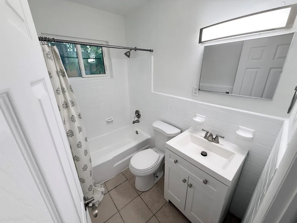 912 SE Tarpon Avenue Stuart, FL 34994