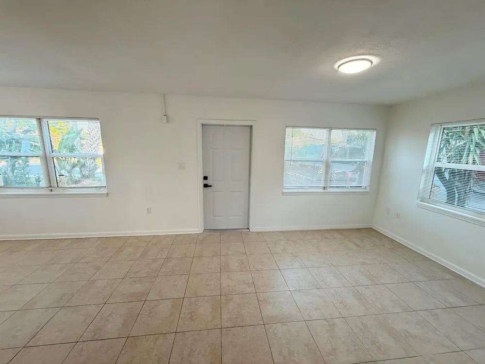 912 SE Tarpon Avenue Stuart, FL 34994