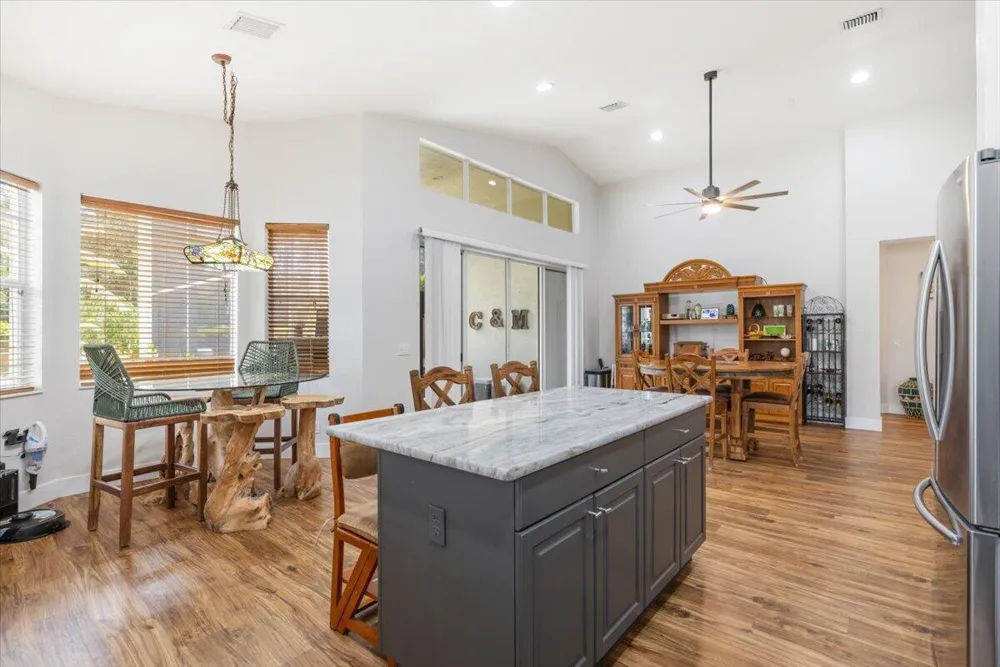 5185 Topaz Lane SW Vero Beach, FL 32968