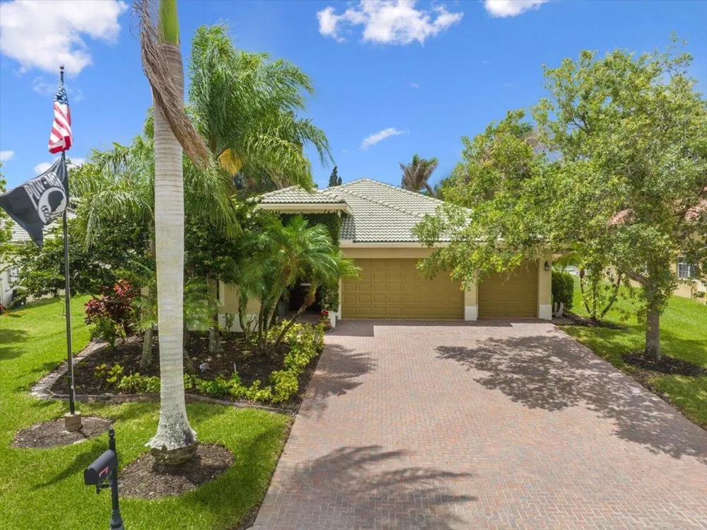 5185 Topaz Lane SW Vero Beach, FL 32968