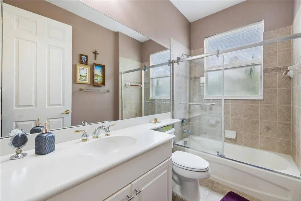 5185 Topaz Lane SW Vero Beach, FL 32968