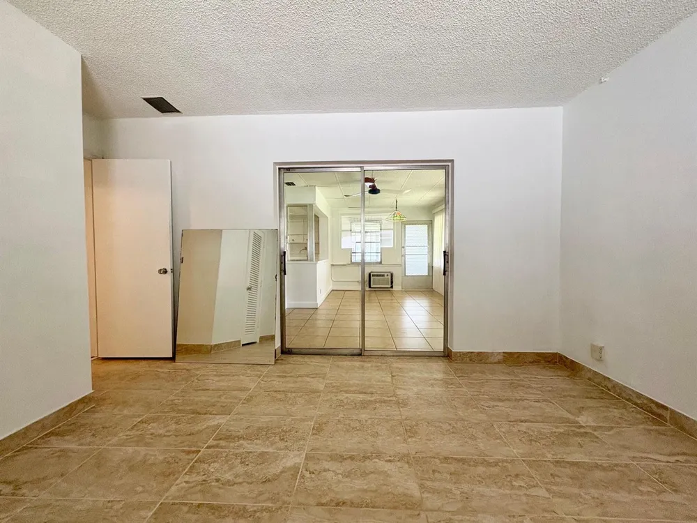 4603 NW 49th Street Tamarac, FL 33319