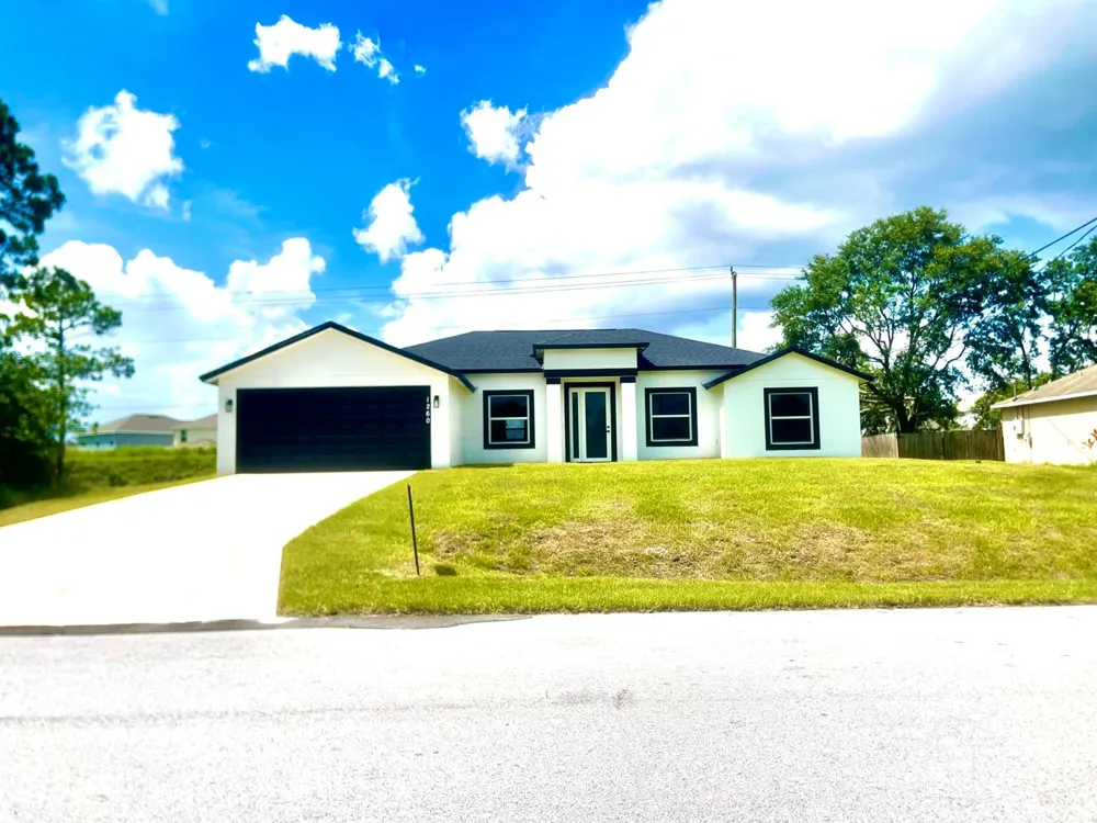 1260 SE Larkspur St Street SE Palm Bay, FL 32909