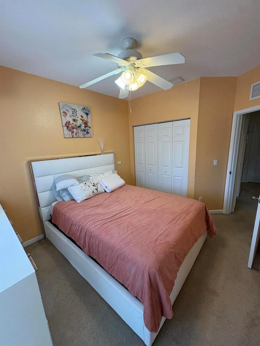 203 S Santa Catalina Circle #203 North Lauderdale, FL 33068