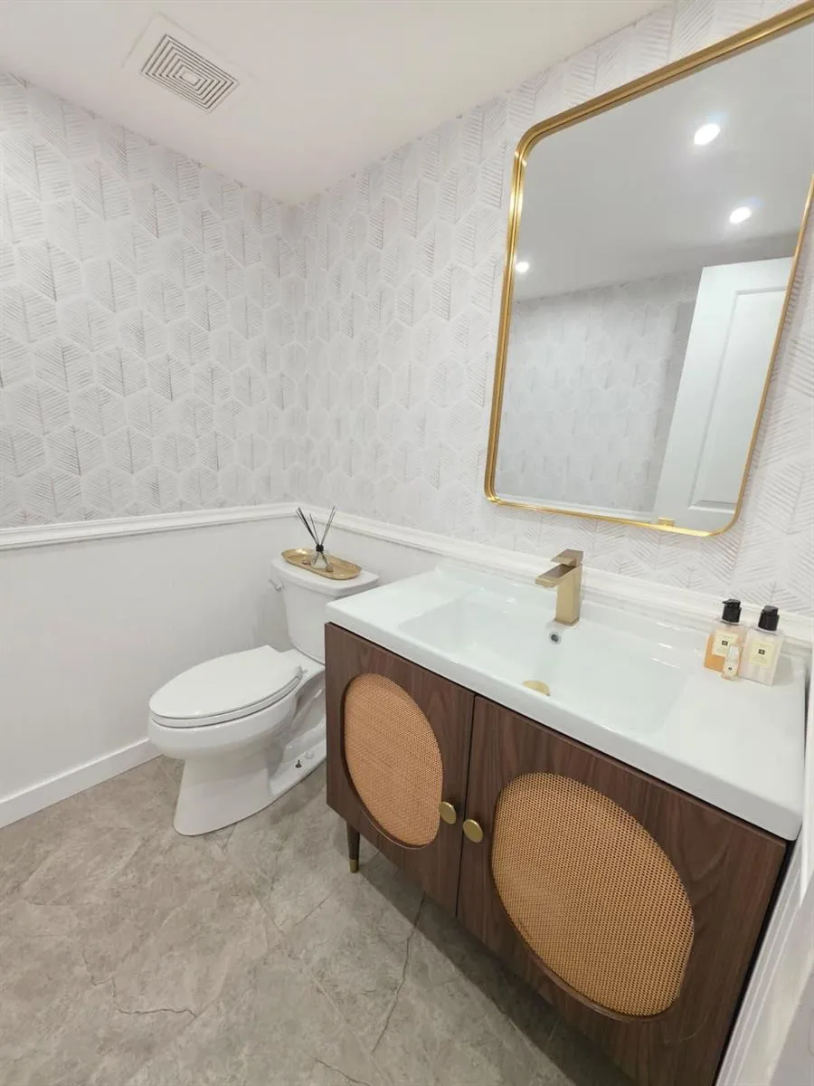 3003 Pigeon Hawk Court Orlando, FL 32829