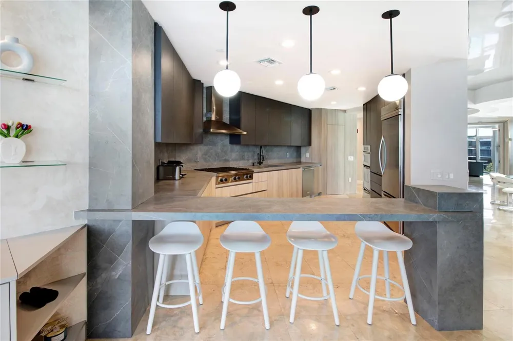 301 Hendricks Isle #7 Fort Lauderdale, FL 33301