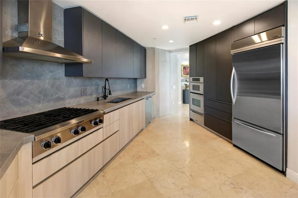 301 Hendricks Isle #7 Fort Lauderdale, FL 33301