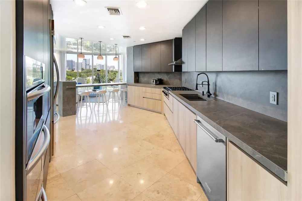301 Hendricks Isle #7 Fort Lauderdale, FL 33301
