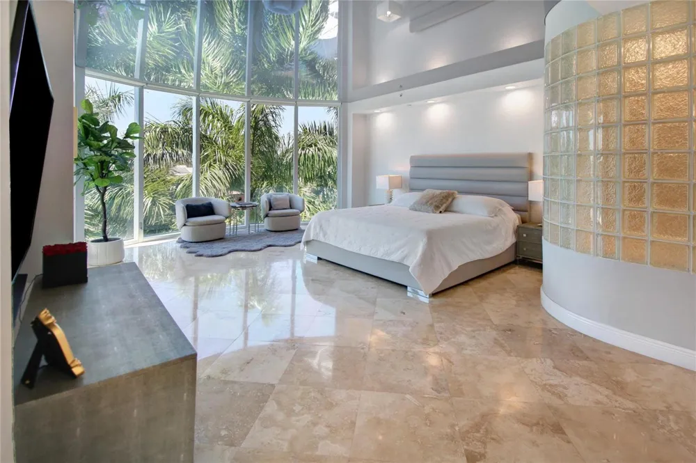 301 Hendricks Isle #7 Fort Lauderdale, FL 33301