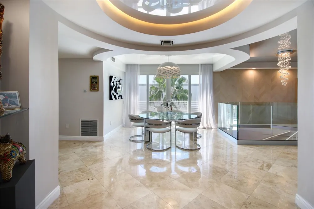 301 Hendricks Isle #7 Fort Lauderdale, FL 33301