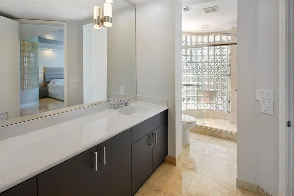 301 Hendricks Isle #7 Fort Lauderdale, FL 33301
